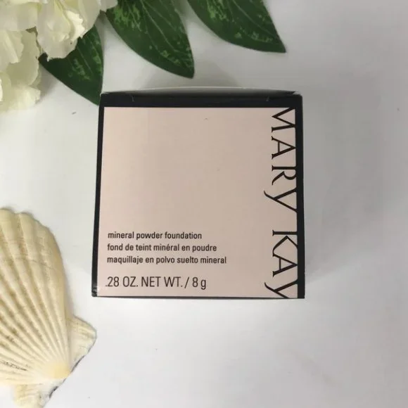 Mary Kay Mineral Powder Foundation, Beige 1 - Picture 5 of 10